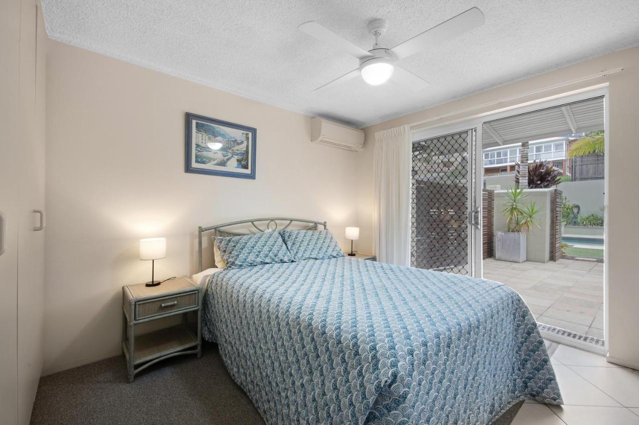Capeview Apartments - Right On Kings Beach Caloundra Exteriör bild