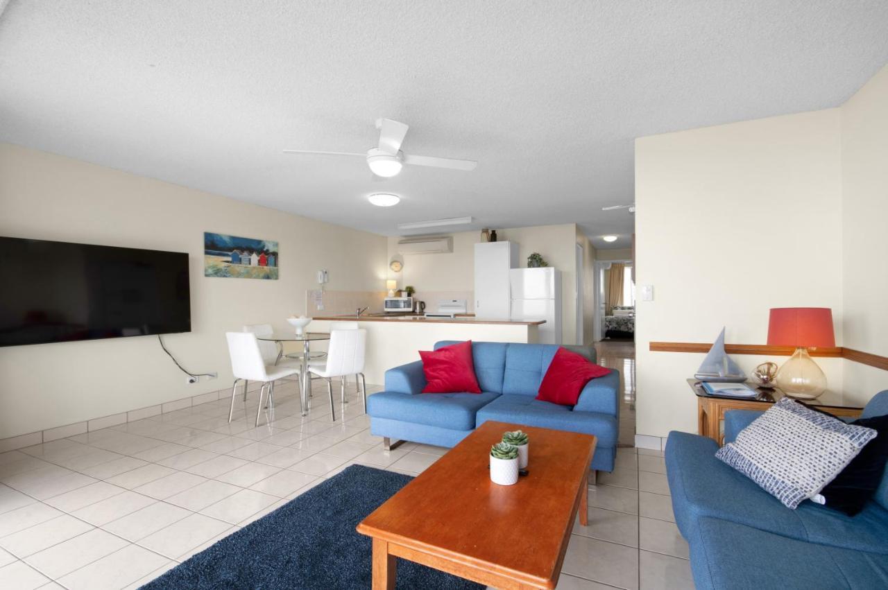 Capeview Apartments - Right On Kings Beach Caloundra Exteriör bild