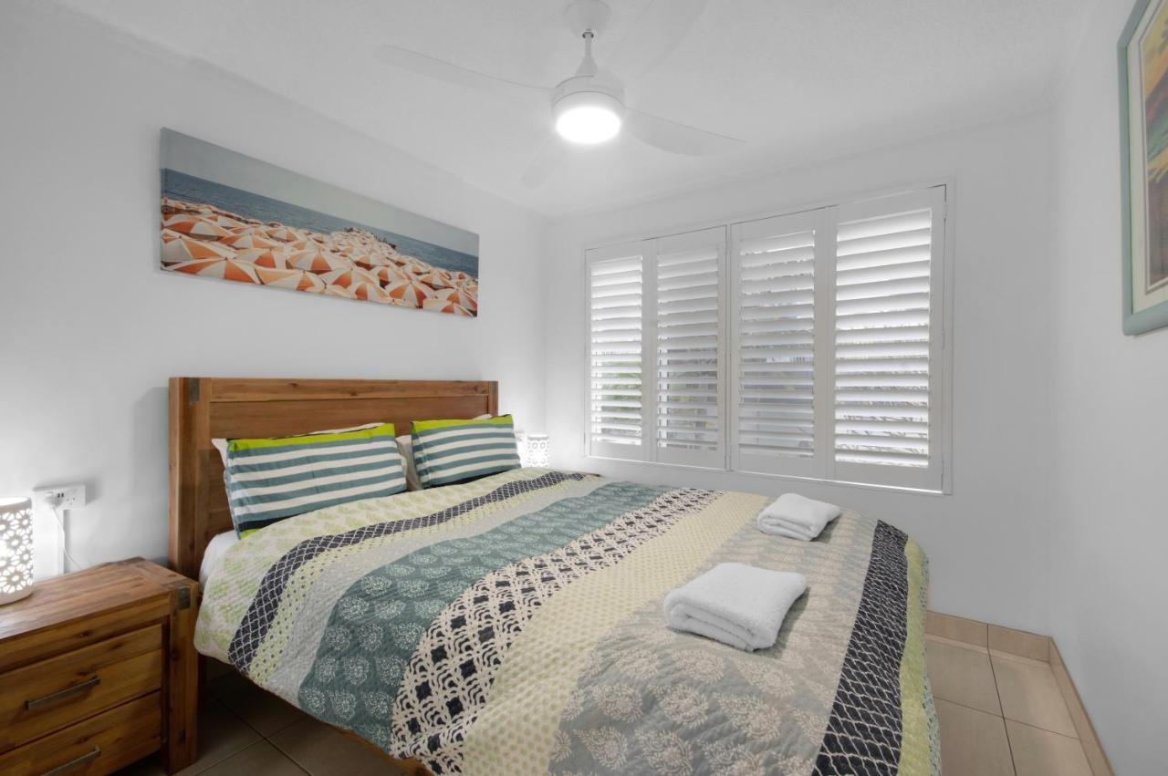 Capeview Apartments - Right On Kings Beach Caloundra Exteriör bild