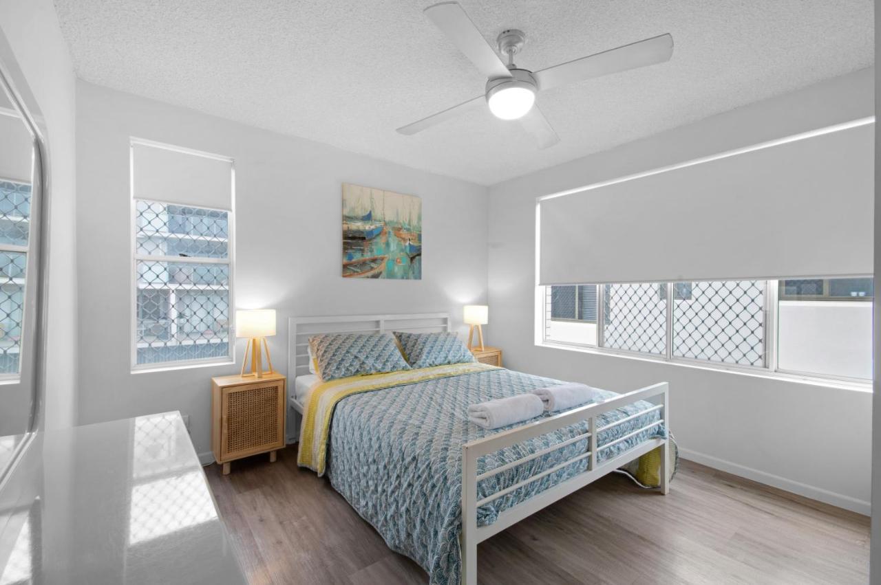 Capeview Apartments - Right On Kings Beach Caloundra Exteriör bild