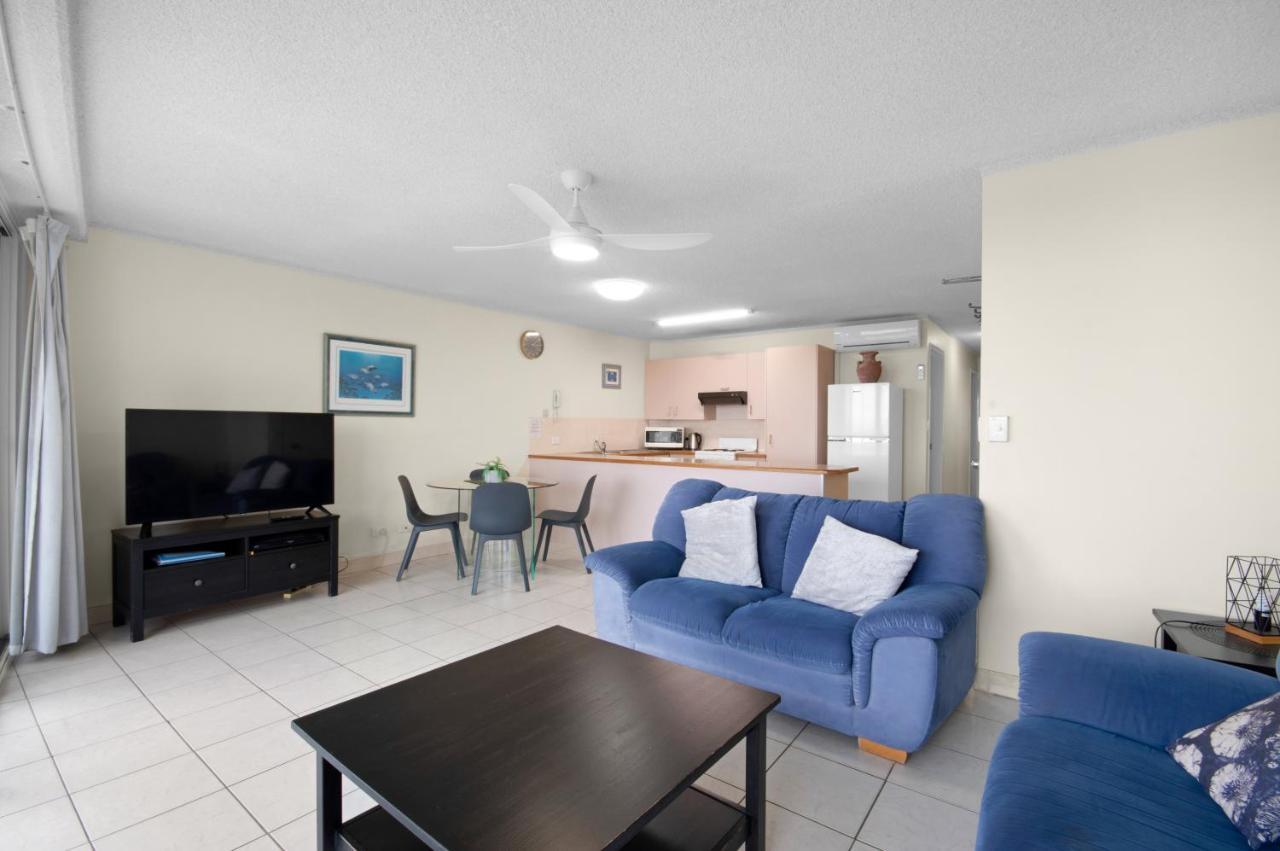 Capeview Apartments - Right On Kings Beach Caloundra Exteriör bild