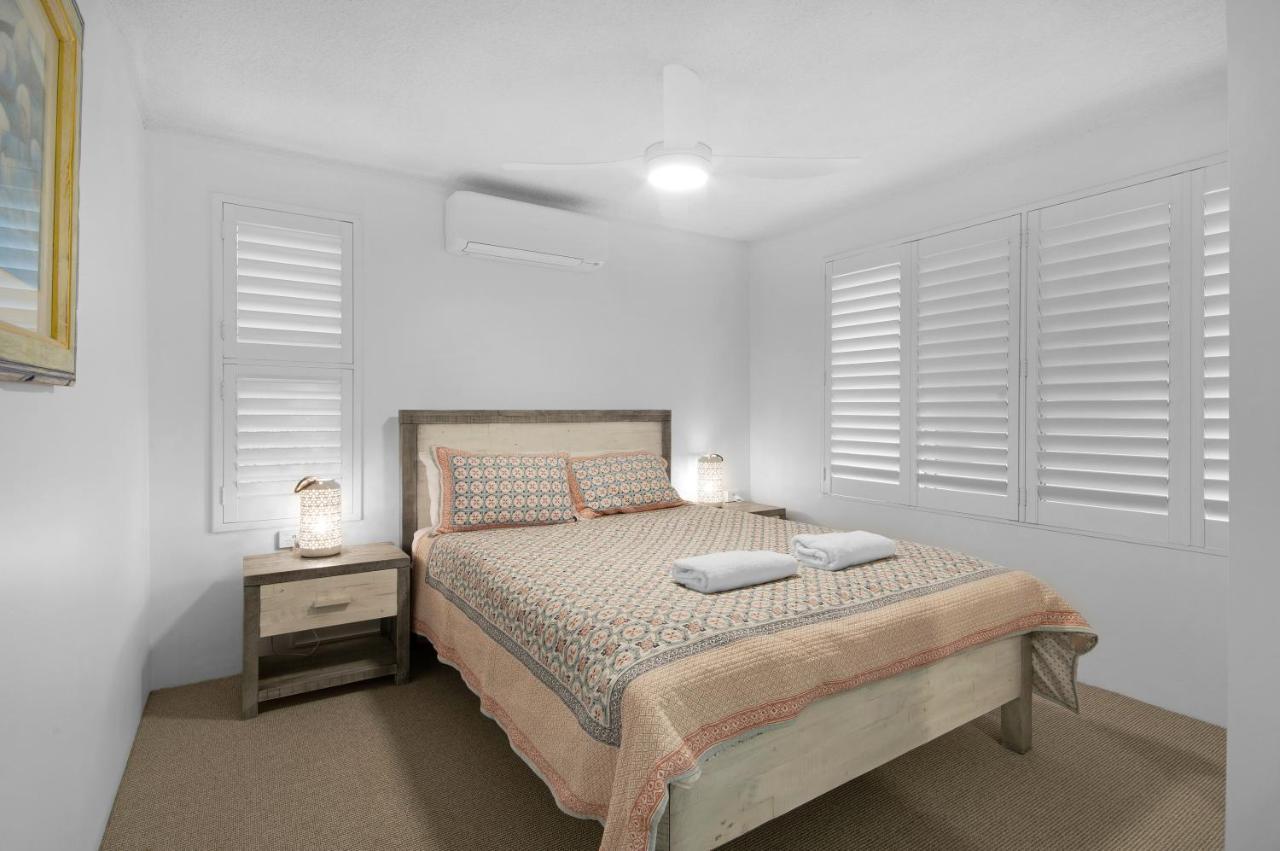 Capeview Apartments - Right On Kings Beach Caloundra Exteriör bild