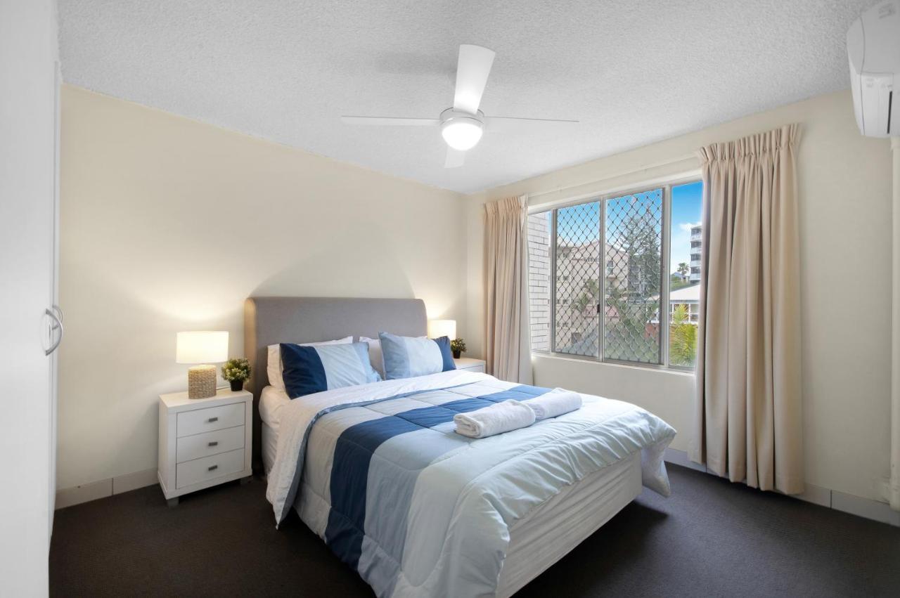 Capeview Apartments - Right On Kings Beach Caloundra Exteriör bild