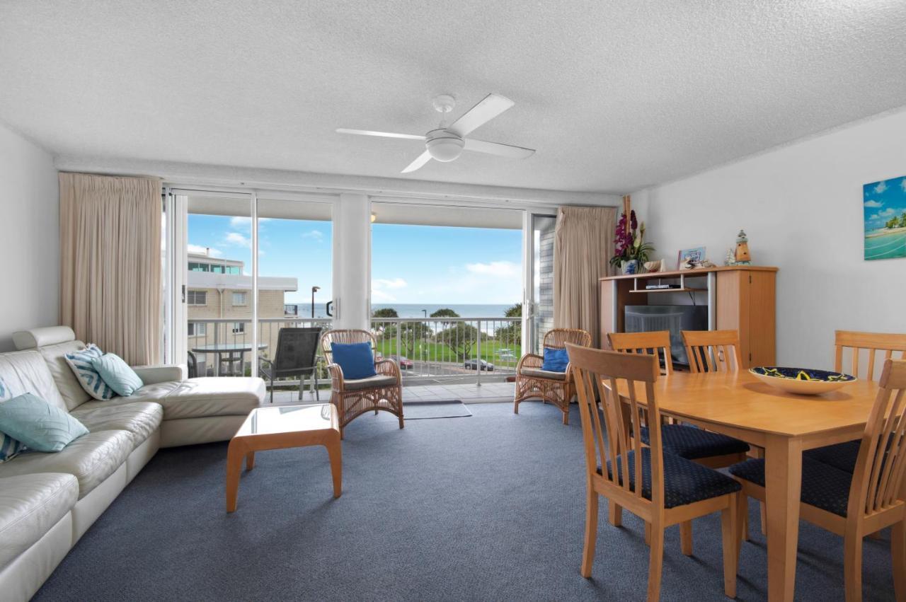Capeview Apartments - Right On Kings Beach Caloundra Exteriör bild