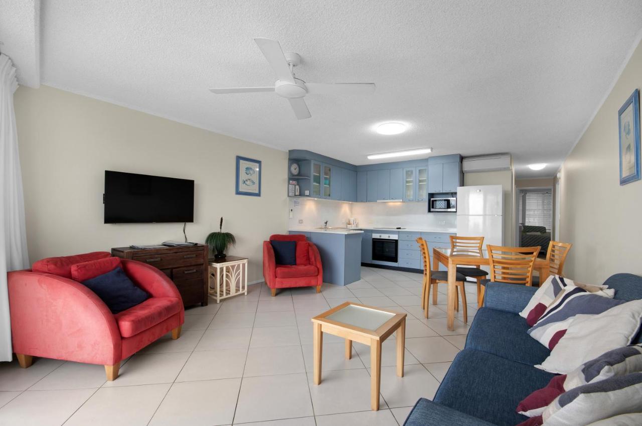 Capeview Apartments - Right On Kings Beach Caloundra Exteriör bild