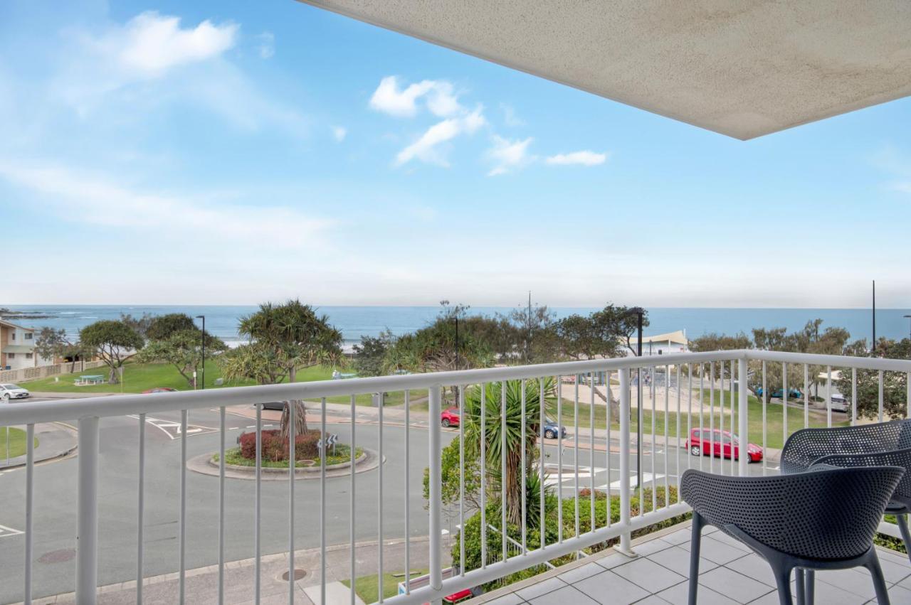 Capeview Apartments - Right On Kings Beach Caloundra Exteriör bild