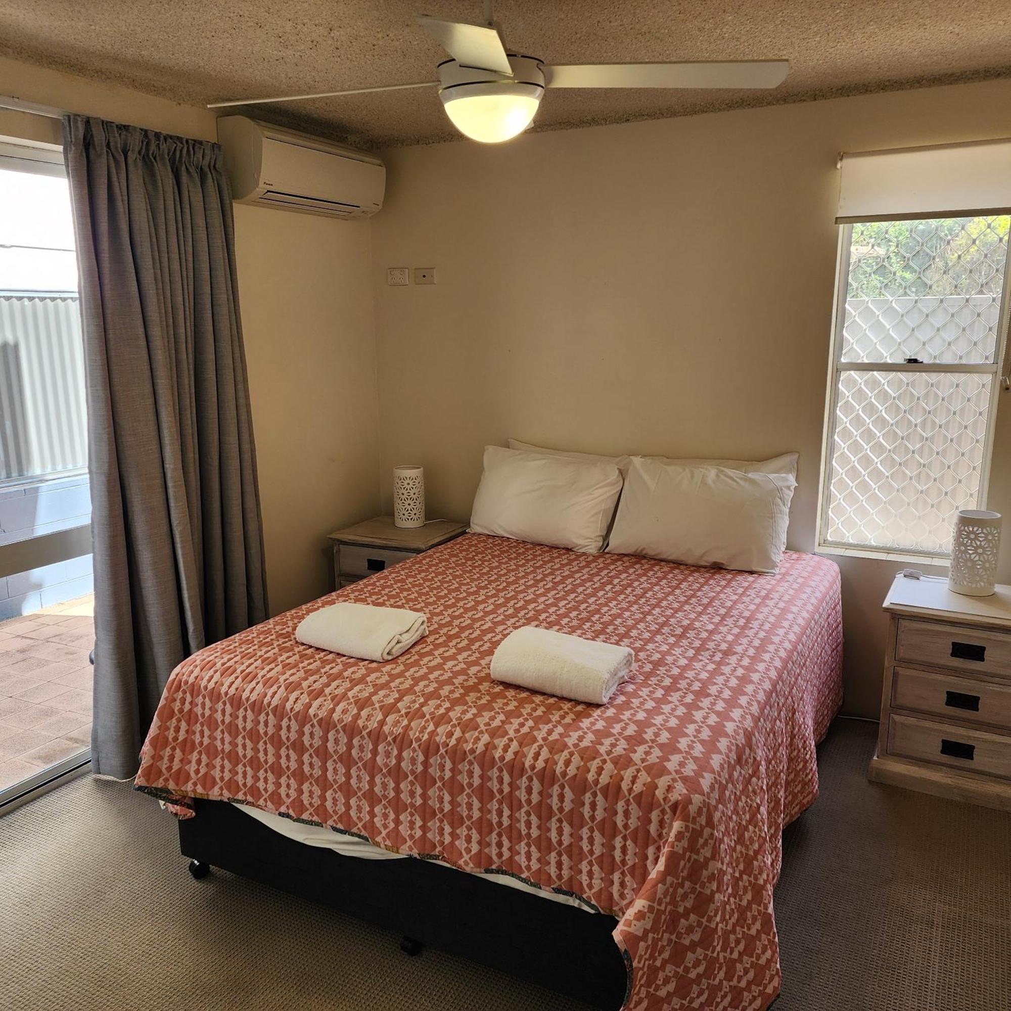Capeview Apartments - Right On Kings Beach Caloundra Exteriör bild