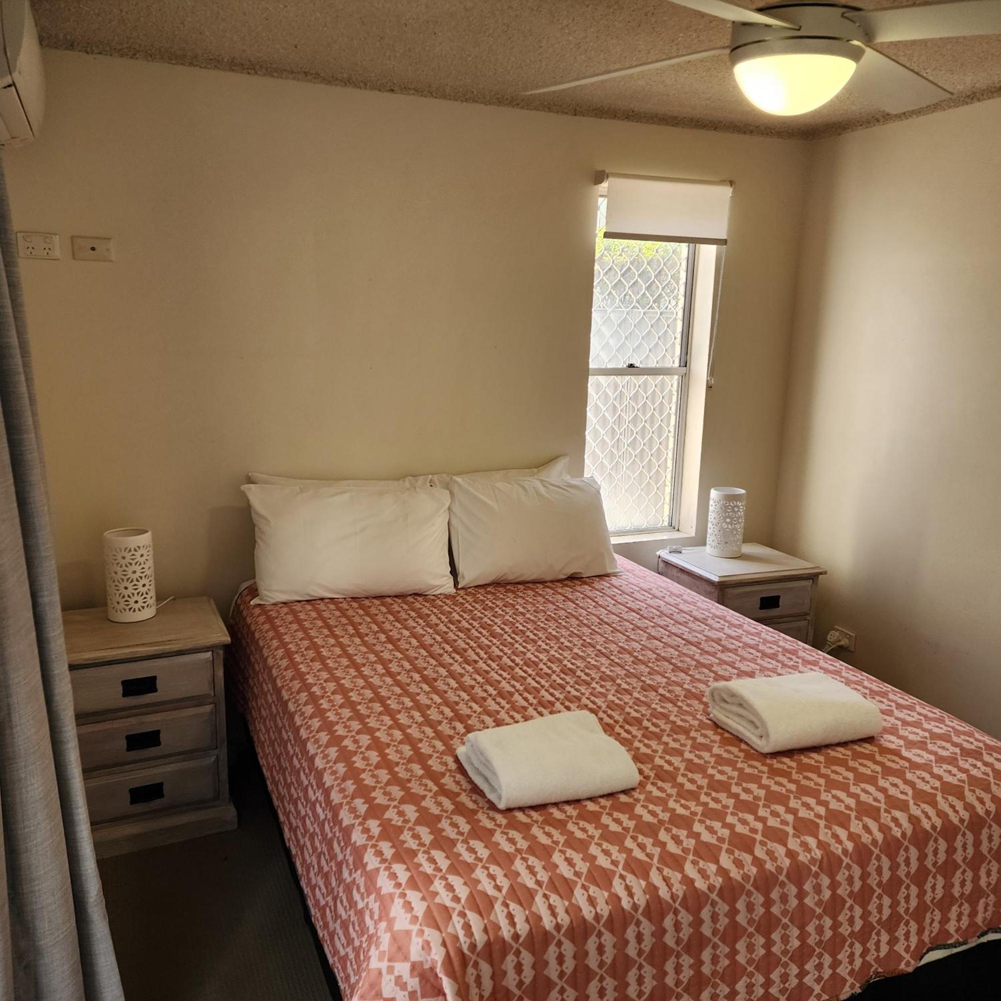 Capeview Apartments - Right On Kings Beach Caloundra Exteriör bild